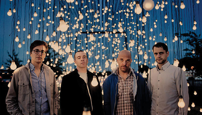 Halloween, Alaska: Farewell Performance