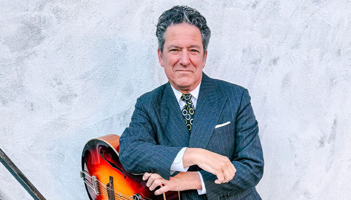 John Pizzarelli Trio: Dear Mr. Bennett